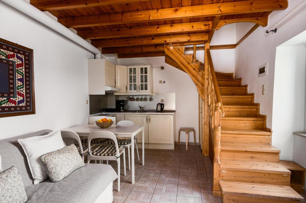 Traditional Rustic Maisonette By Konnect Агиос-Иоаннис-Перист Экстерьер фото